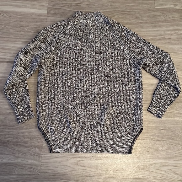 URBAN OUTFITTERS MOCKNECK SWEATER - Picture 3 of 3